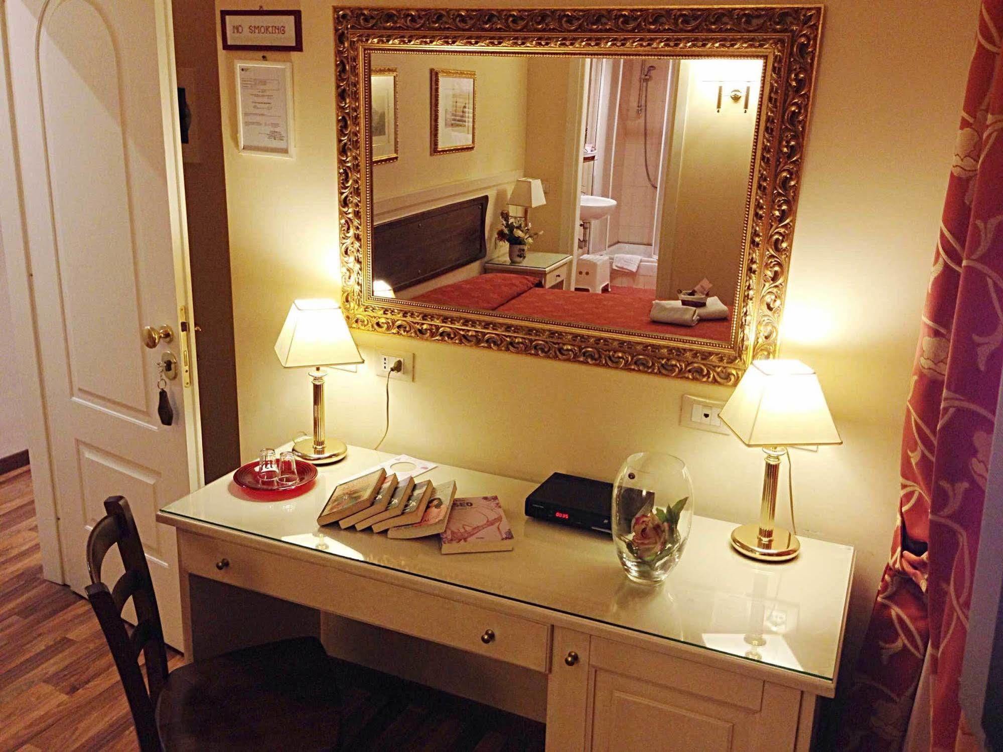 Residenza Domiziano Bed & Breakfast Roma Ngoại thất bức ảnh