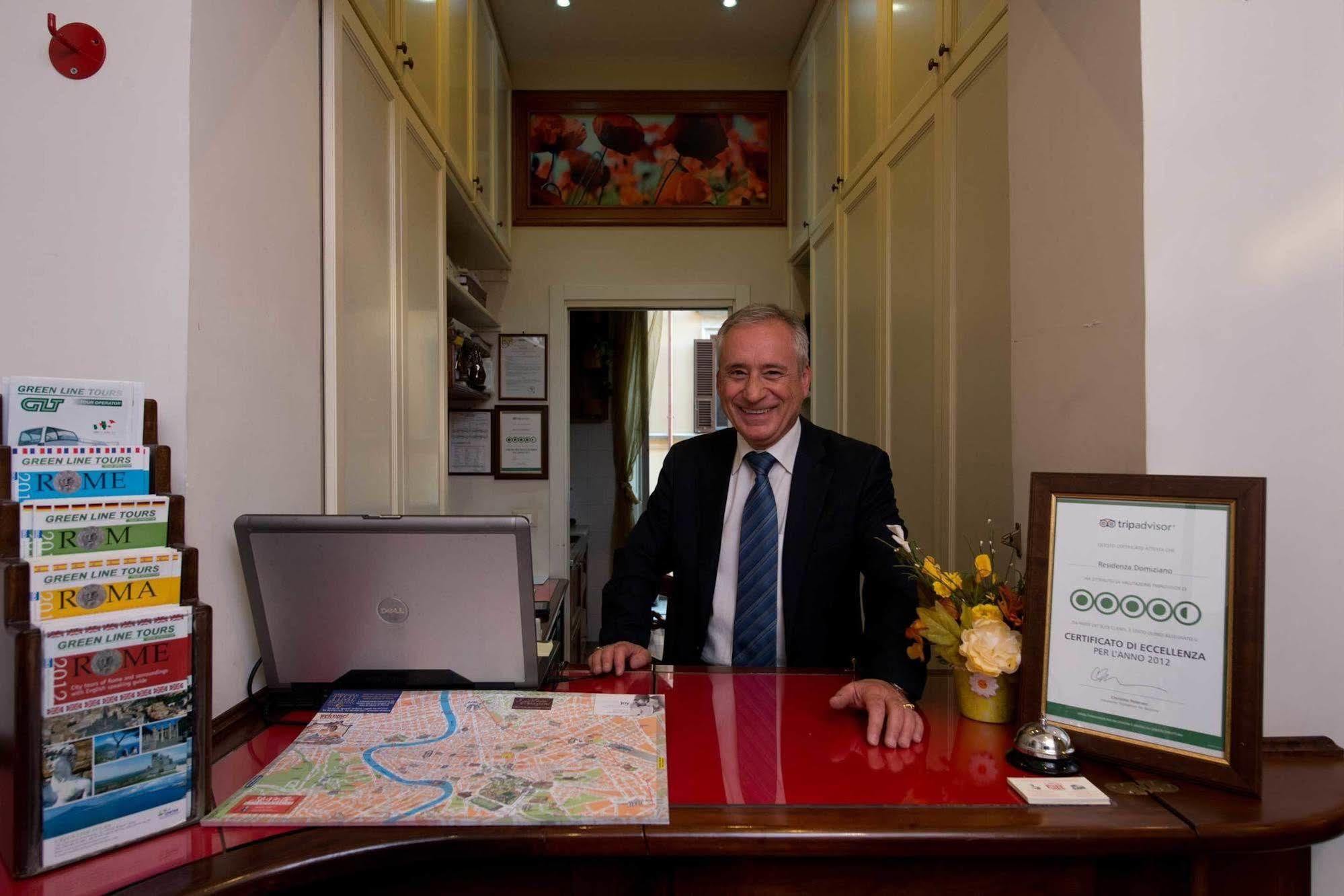 Residenza Domiziano Bed & Breakfast Roma Ngoại thất bức ảnh